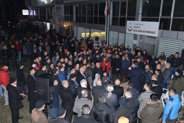 Başkan Tok’a Kışla’da meşaleli karşılama