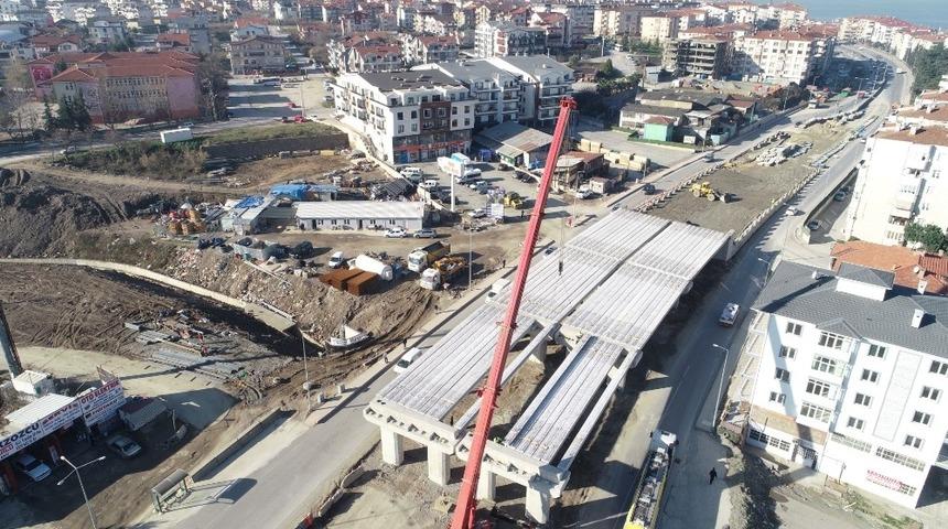 G&ouml;lc&uuml;k Y&uuml;zbaşılar kavşağında &ccedil;alışmalar s&uuml;r&uuml;yor