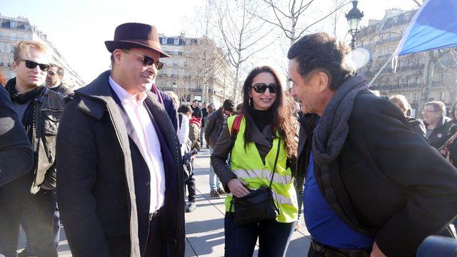 Macron’un kirli ilişkilerini ortaya çıkaran gazeteye baskı