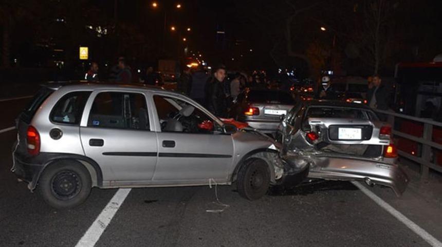 Asker uğurlamasında zincirleme kaza: Yaralılar var