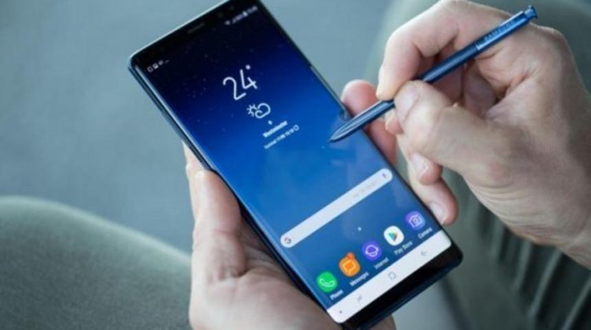 Note 8 iki ülkede güncellemeye kavuştu