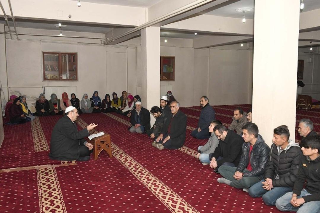 T&Uuml;GVA&rsquo;dan &lsquo;Sabah Namazı&rsquo; programı