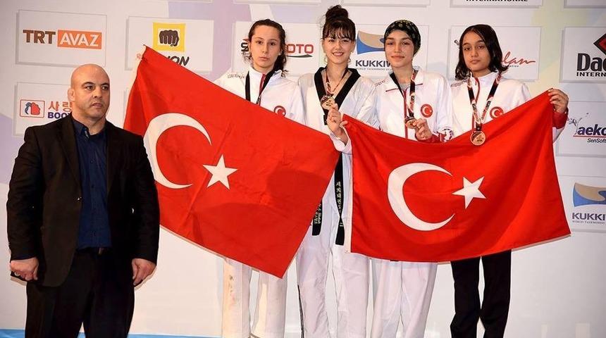 Kamile İkiz&rsquo;den Bronz Madalya