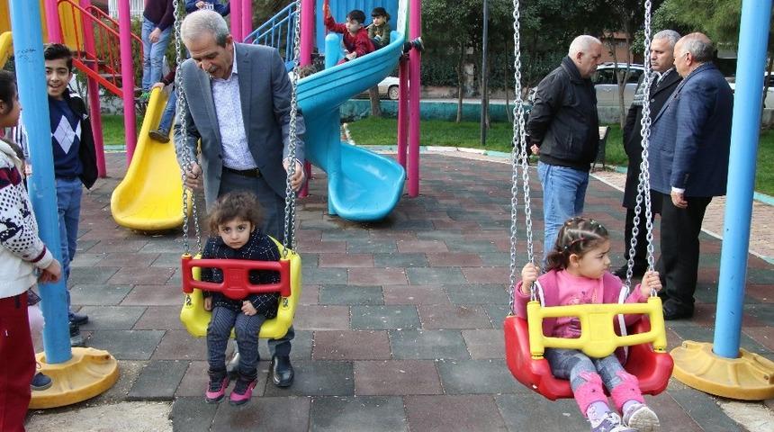 Haliliye&rsquo;de parklar daha g&uuml;venli hale getiriliyor