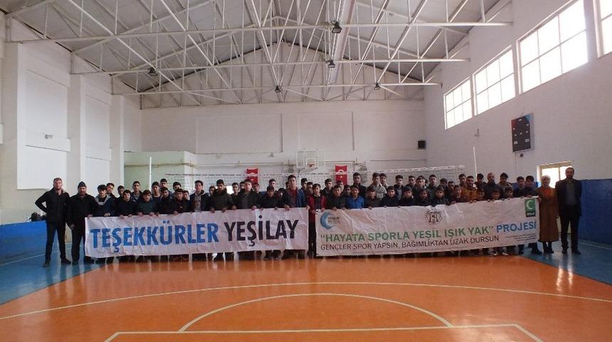 Malazgirtli sporcular derbiyi statta izleyecek