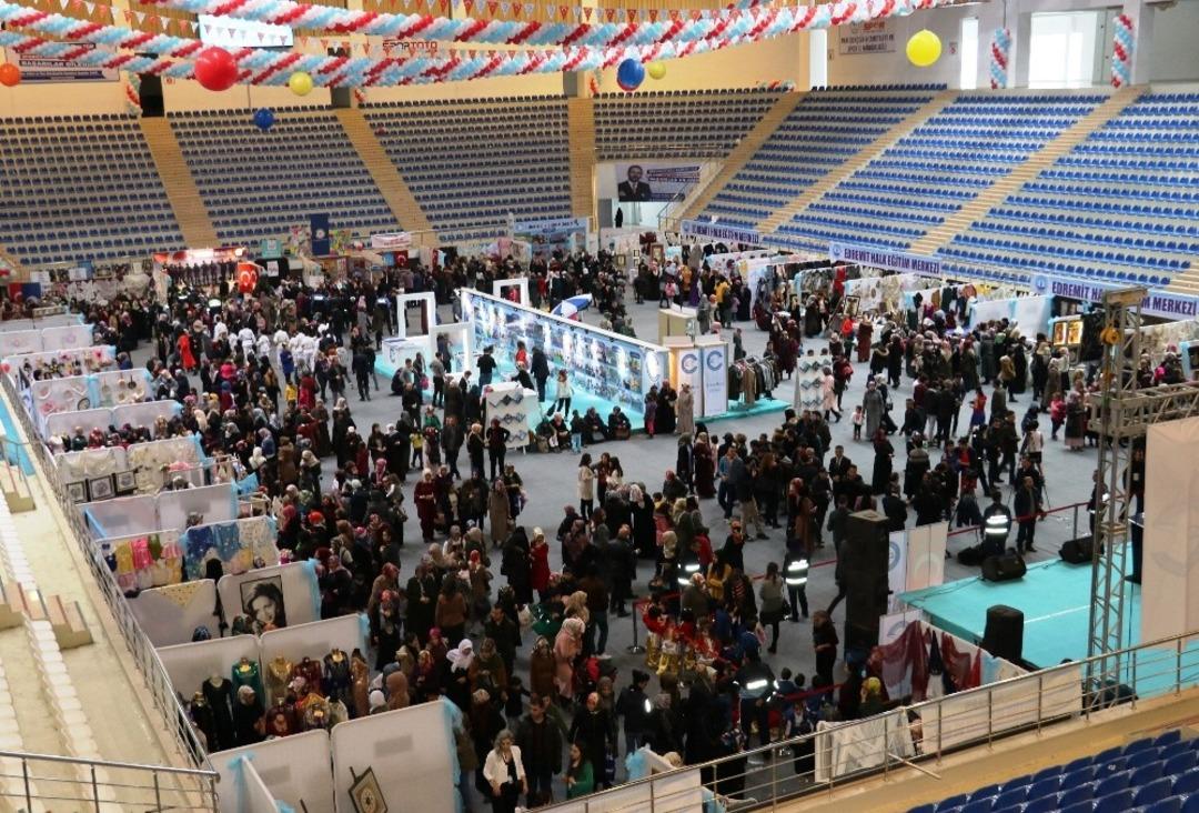 (&Ouml;zel) &lsquo;Yeni Edremit Fuarı&rsquo;nı 34 bin kişi ziyaret etti