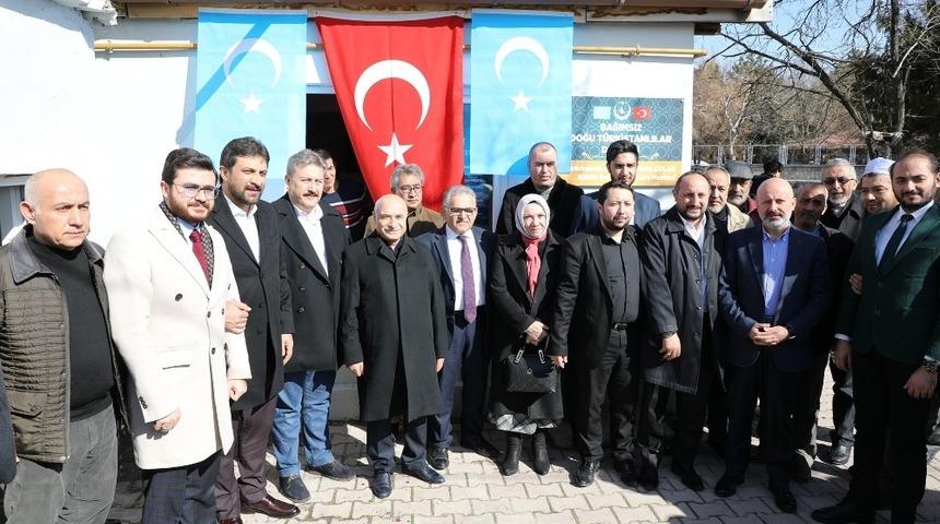 Memduh Başkan, Bağımsız Doğu Türkistanlılar Derneği’nde