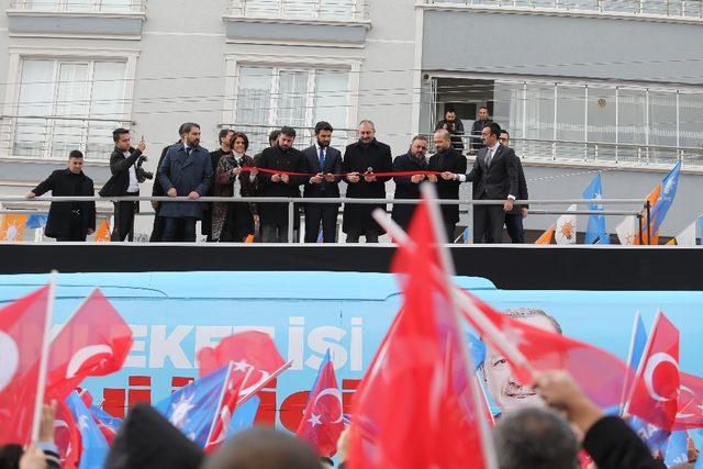 Adalet Bakanı Abdulhamit Gül, Sincan’da Seçim İrtibat Bürosu açılışına katıldı