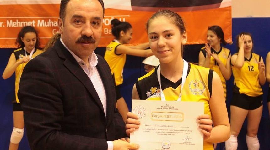 Anadolu Yıldızlar Ligi Voleybol &Ccedil;eyrek Final m&uuml;sabakaları sona erdi