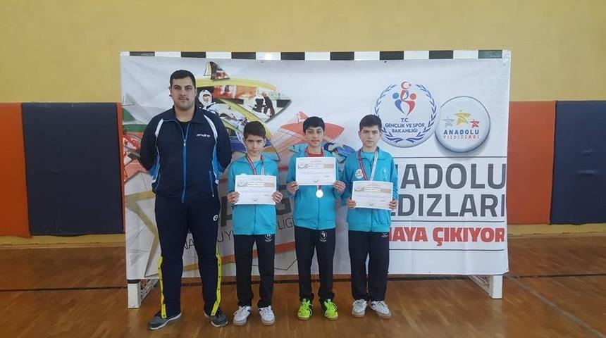 Kayseri&rsquo;nin Yıldız Raketleri Analig&rsquo;de Yarı Finalde