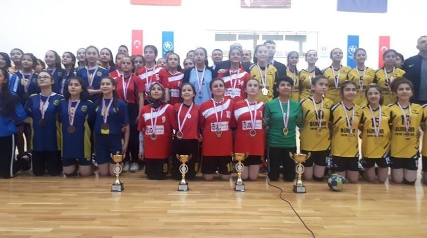 Okullar Arası Hentbol Yıldız Kızlar il Birinciliği Tamamlandı