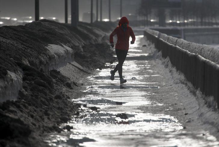 Rusya'da yine 'siyah' kar yağdı  G2