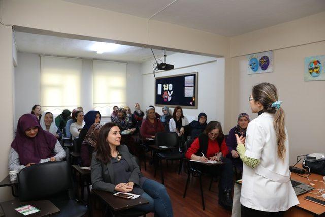 Bilgievi kursiyerlerine “Kanser ve erken teşhis” eğitimi