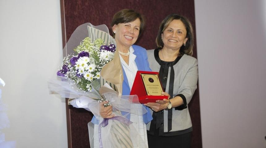 A&Uuml; &ouml;ğretim &uuml;yesi Prof. Dr. G&uuml;ltekin emekli oldu