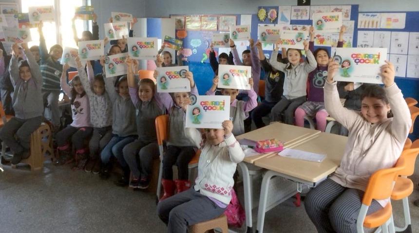 Tomurcukla &ccedil;evreye duyarlı bireyler yetişiyor