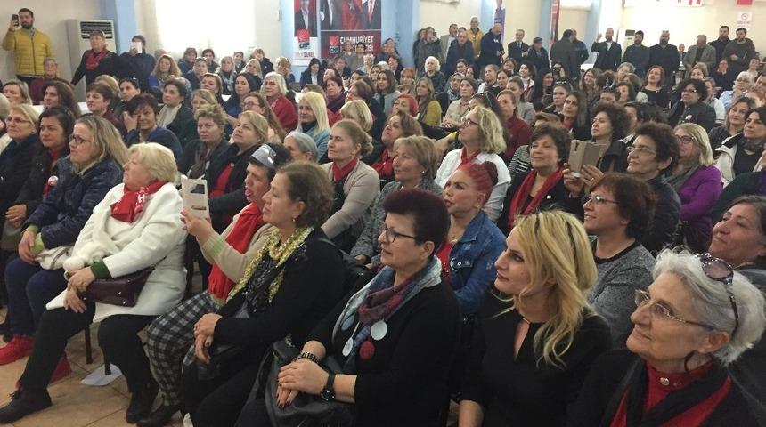 CHP adayı Ömer Günel, kadın kolu üyeleriyle buluştu