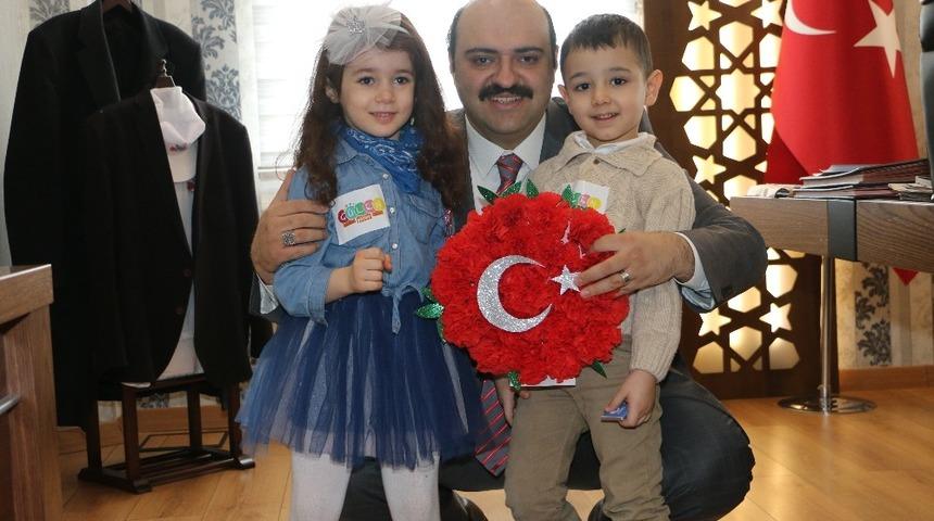 Başkan Orhan&rsquo;a minik s&uuml;rpriz