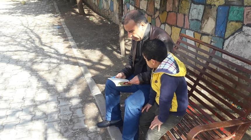 Ergani&rsquo;de &lsquo;&Ccedil;ocuğumu beklerken kitabımı okuyorum&rsquo; projesi