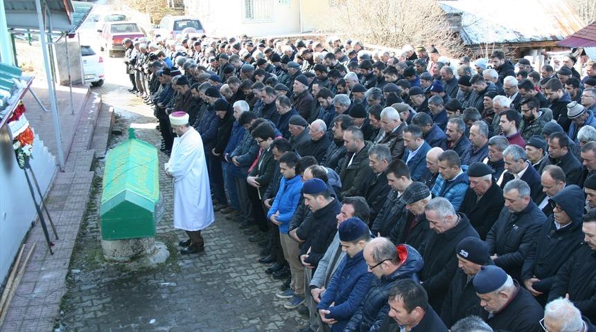 Ukrayna'da öldürülen tır şoförünün cenazesi defnedildi
