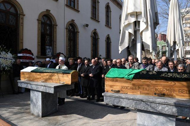 Bakan Turhan, emekli tarih öğretmenin cenaze törenine katıldı