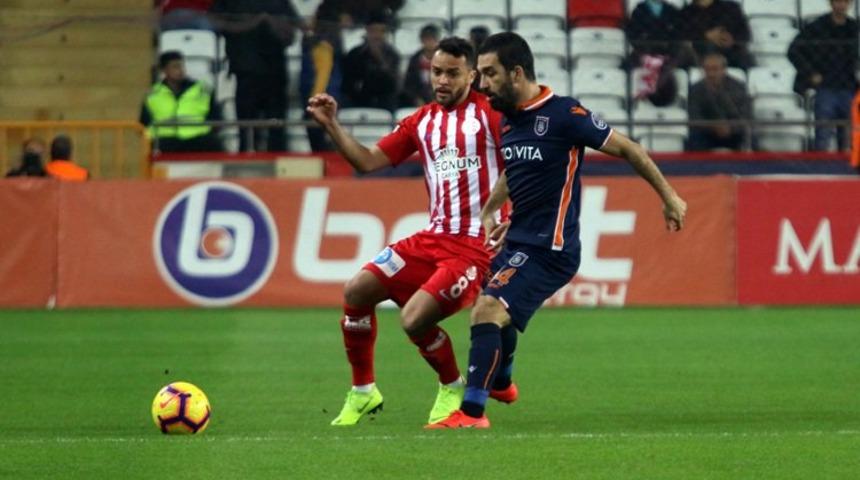 Arda Turan: Galatasaray ve Beşiktaş ile başa çıkmak çok zor