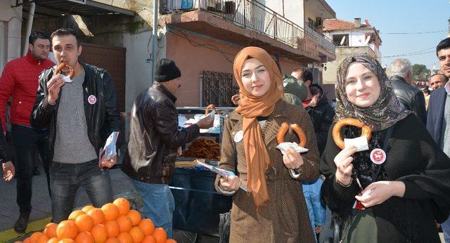 Başkan &Ouml;zakcan&rsquo;dan se&ccedil;im ekibine tatlı dopingi 1