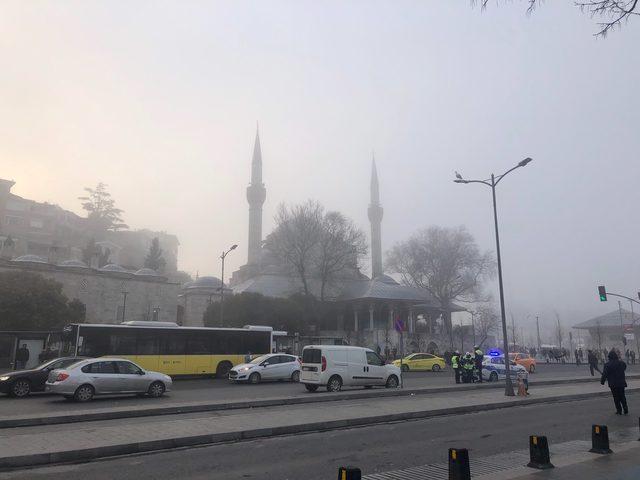 (Ek bilgi ve fotoğraflarla) - İstanbul'da sis etkili oldu, vapur seferleri iptal (3)