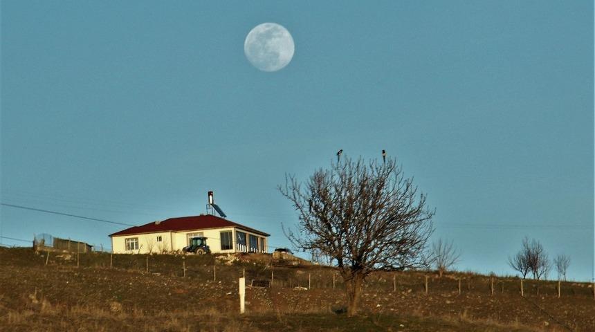Tunceli’de "Dolunay"