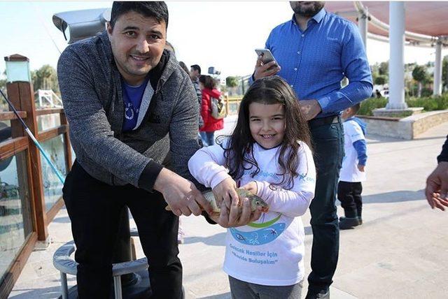 Çocuklar EXPO’da balık tutmanın keyfini yaşadı