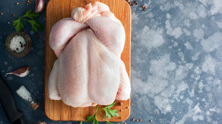 Tavuk pişirmeden önce hemen hemen herkesin düştüğü 4 önemli hata