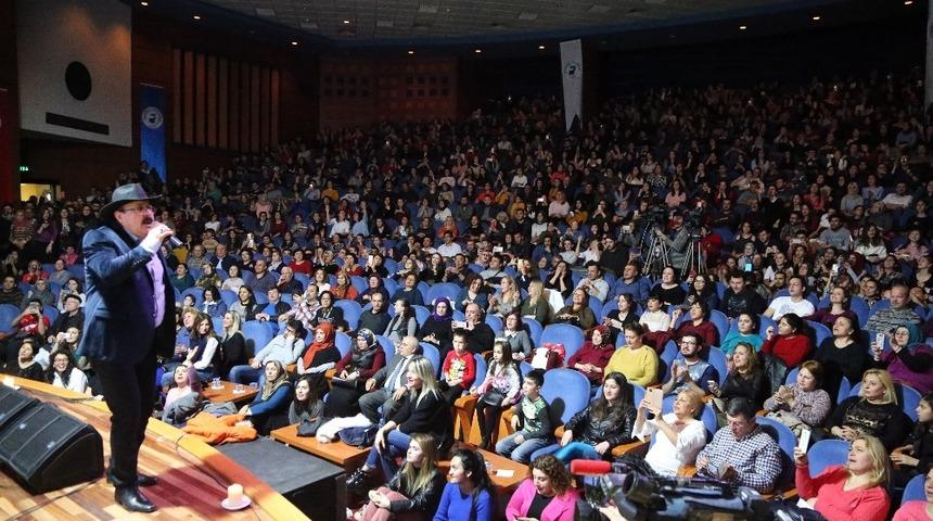 Barış Man&ccedil;o eserleriyle anılacak