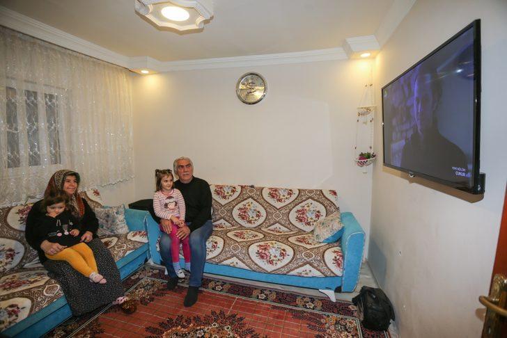 Diziden etkilenip soyadlarını değiştirdiler  G2