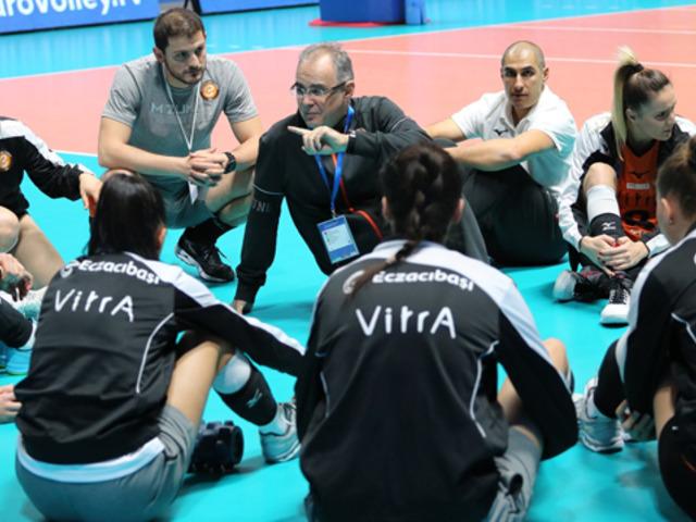 Eczacıbaşı VitrA Marco Aurelio Motta ile iki sezon daha çalışacak