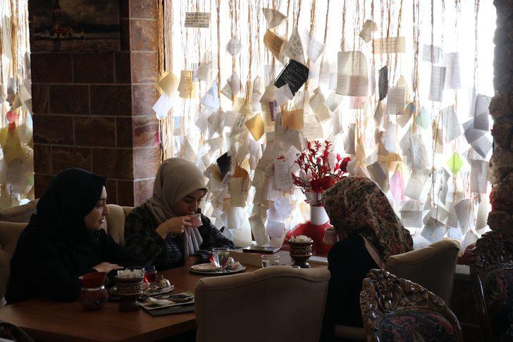 Aşk mektupları kafeye perde oldu G2