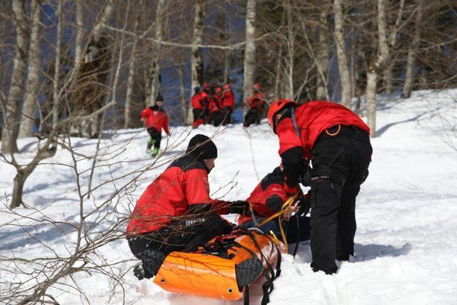 Kocaeli İtfaiyesi’nden 50 personele karda kurtarma eğitimi