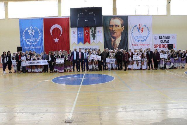 Karaman&rsquo;da okullararası halk oyunları il birinciliği yarışması sona erdi 4