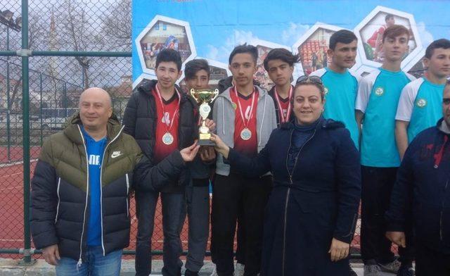 Okul sporları gençler müsabakası sona erdi