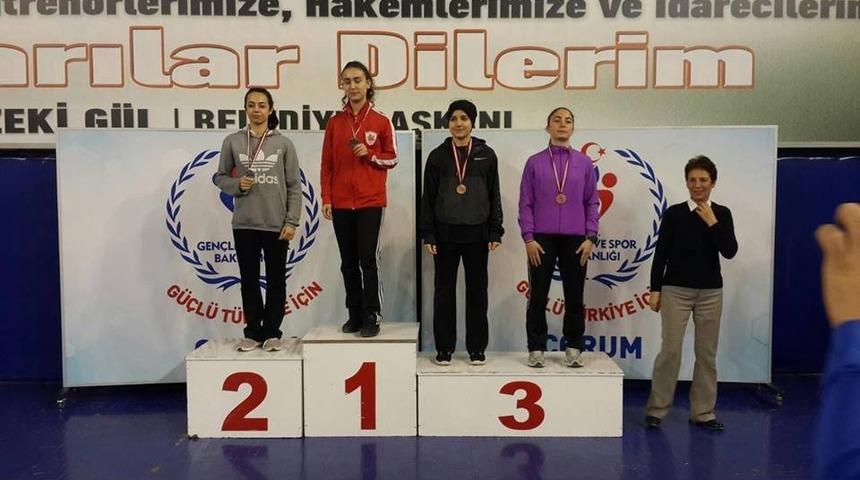 Karate T&uuml;rkiye Şampiyonası&rsquo;ndan 3 Madalya
