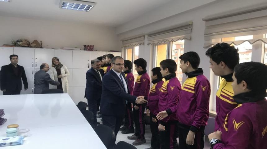 Kaymakam Üçer, "Spor vücudumuza yaptığımız yatırımdır"