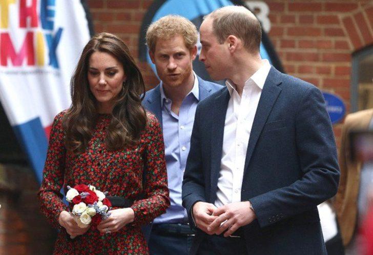 Sosyal medyanın gündemindelerdi! Ünlü annelerin 'utandıran' paylaşımları  G4