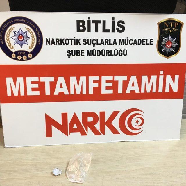 Bitlis’te ‘torbacı’ operasyonu: 15 gözaltı