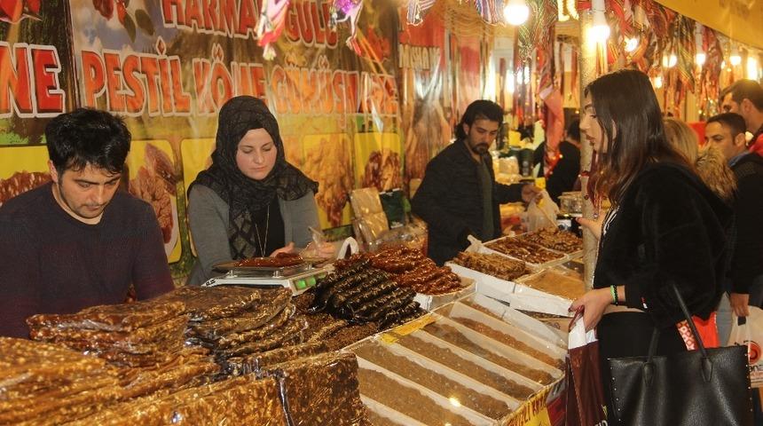 Piazza&rsquo;da lezzet ş&ouml;leni devam ediyor