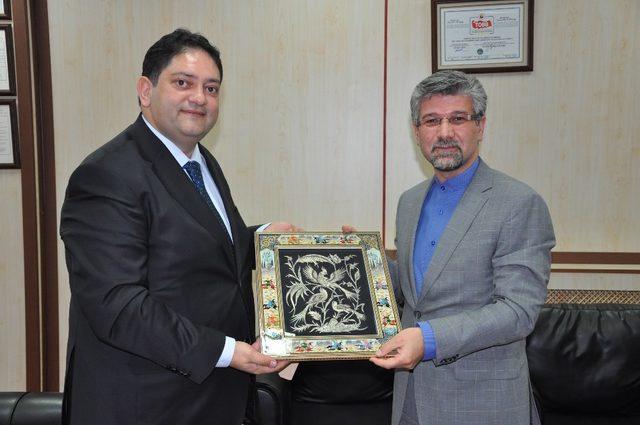 İran İslam Cumhuriyeti Erzurum Başkonsolosu Dr. Sajad Soltanzadeh, Başkan Oral’ı ziyaret etti