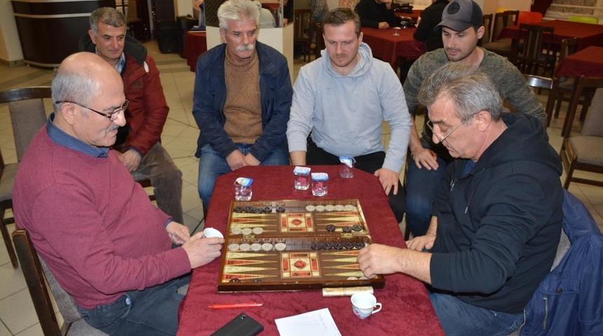 Y&uuml;ksel Din&ccedil; şampiyon oldu