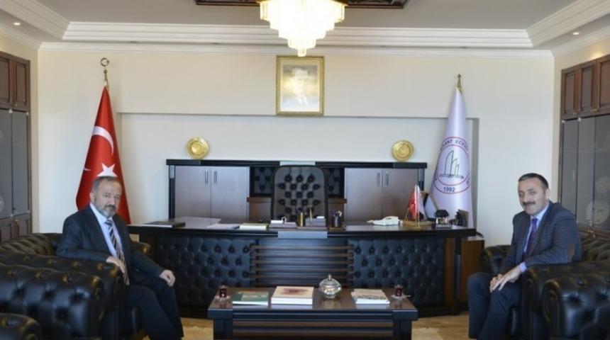 Emniyet M&uuml;d&uuml;r&uuml; Turanlı&rsquo;dan Rekt&ouml;r &Ccedil;ufalı&rsquo;ya ziyaret