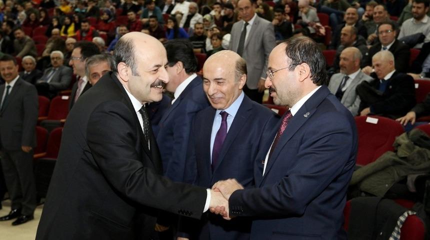 Rekt&ouml;r Prof. Dr. &Ccedil;akmak &ldquo;Dijital D&ouml;n&uuml;ş&uuml;m Projesi&rdquo; tanıtım t&ouml;renine katıldı