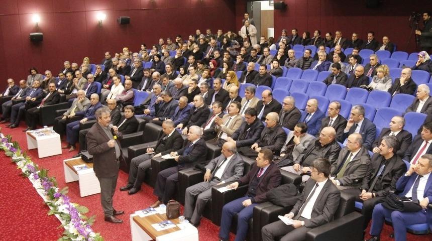 Elazığ&rsquo;da &rsquo;Etkili Y&ouml;netim ve Liderlik&rsquo; konferansı