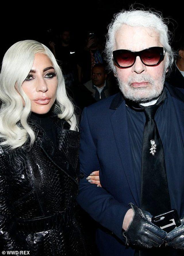 9996294-6720439-Lady_Gaga_and_Karl_Lagerfeld_at_the_S_S_2019_Celine_at_Paris_Fas-a-92_1550581315438