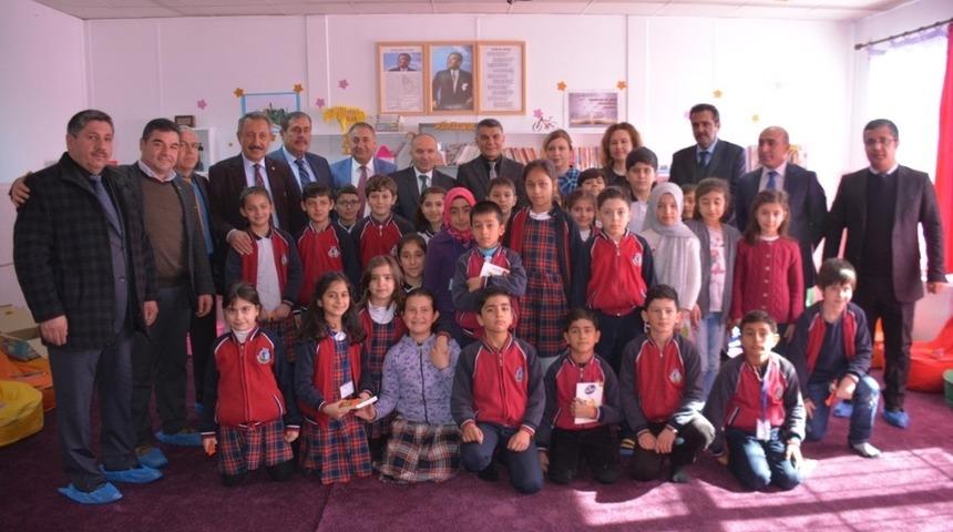 Tatvan&rsquo;da k&uuml;t&uuml;phane a&ccedil;ılışı