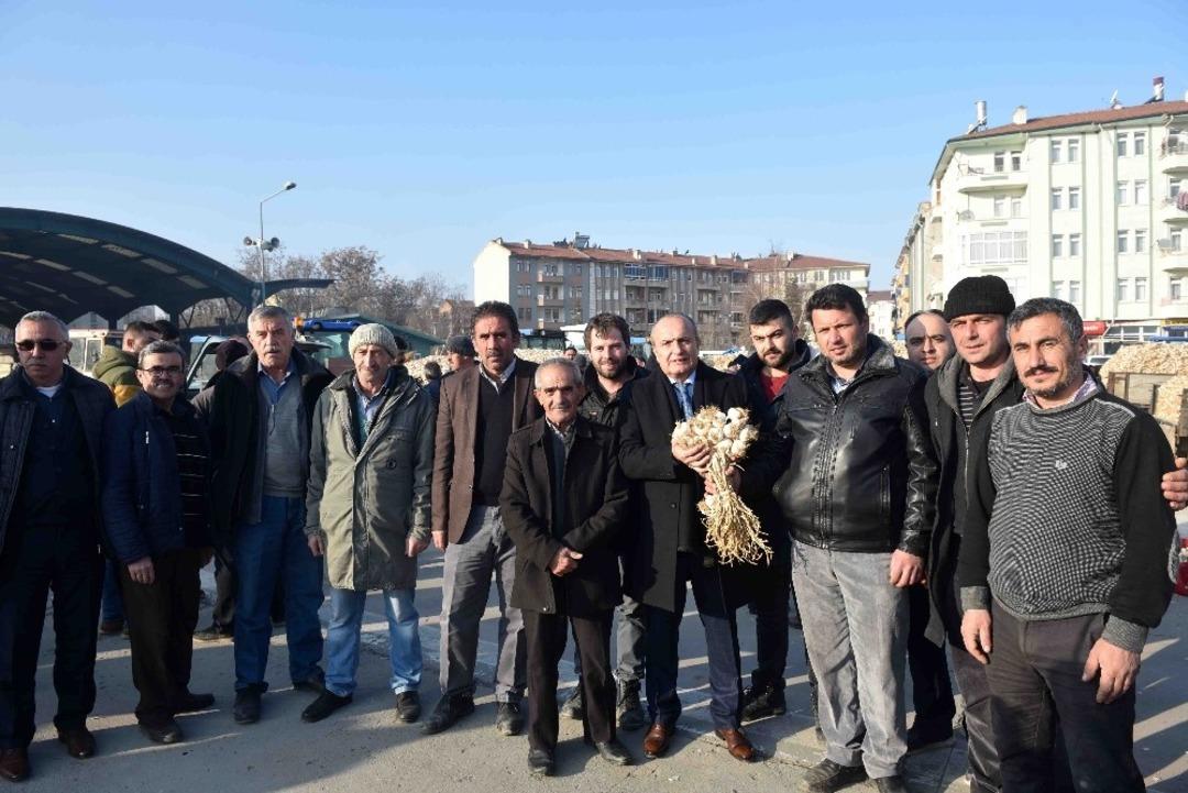 Başkan Arslan, Sarımsak Pazarını gezdi